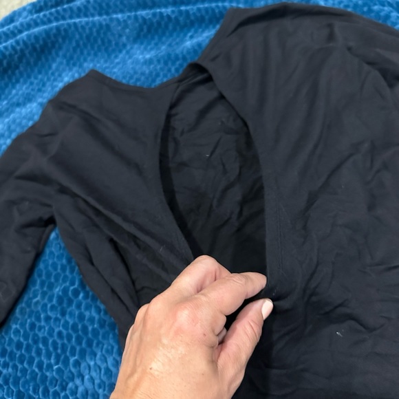 Old Navy Active top - Picture 3 of 4